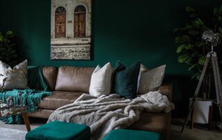 Decor Tips: How to Make Your Leather Sofa or Sectional Feel Cozy